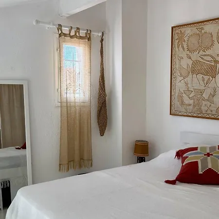 Renove Avec Mezzanine, Proche Et Commerces, Parking Prive - Fr-1-529-307