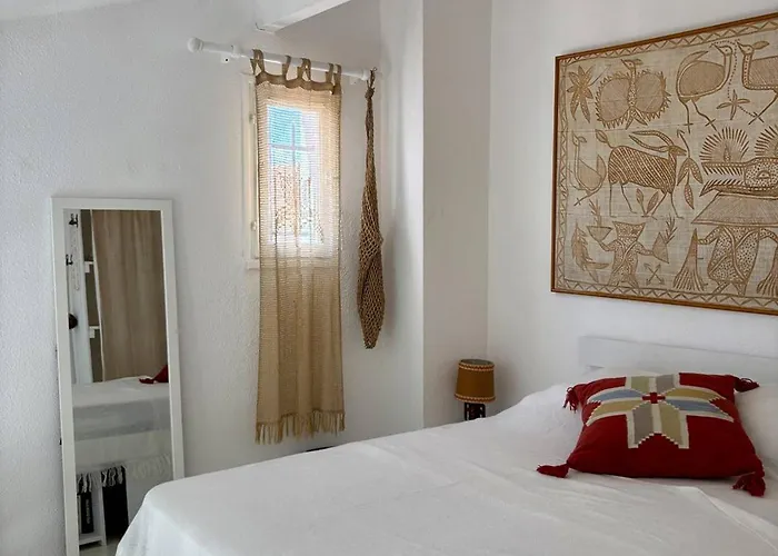 Renove Avec Mezzanine, Proche Et Commerces, Parking Prive - Fr-1-529-307